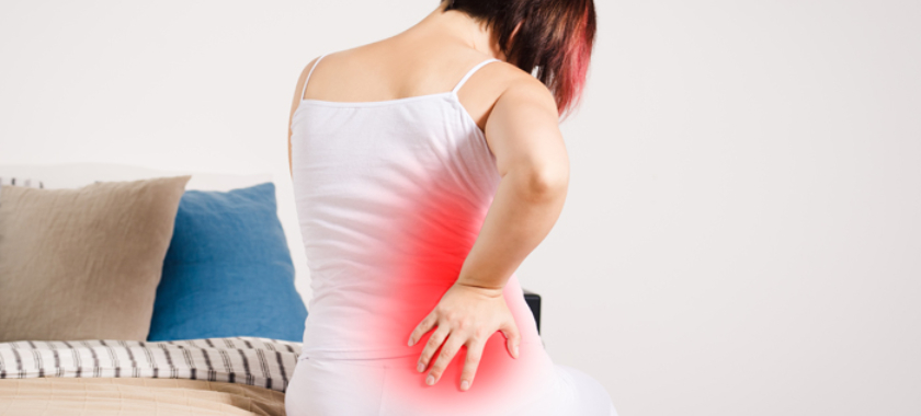 a lady having back pain